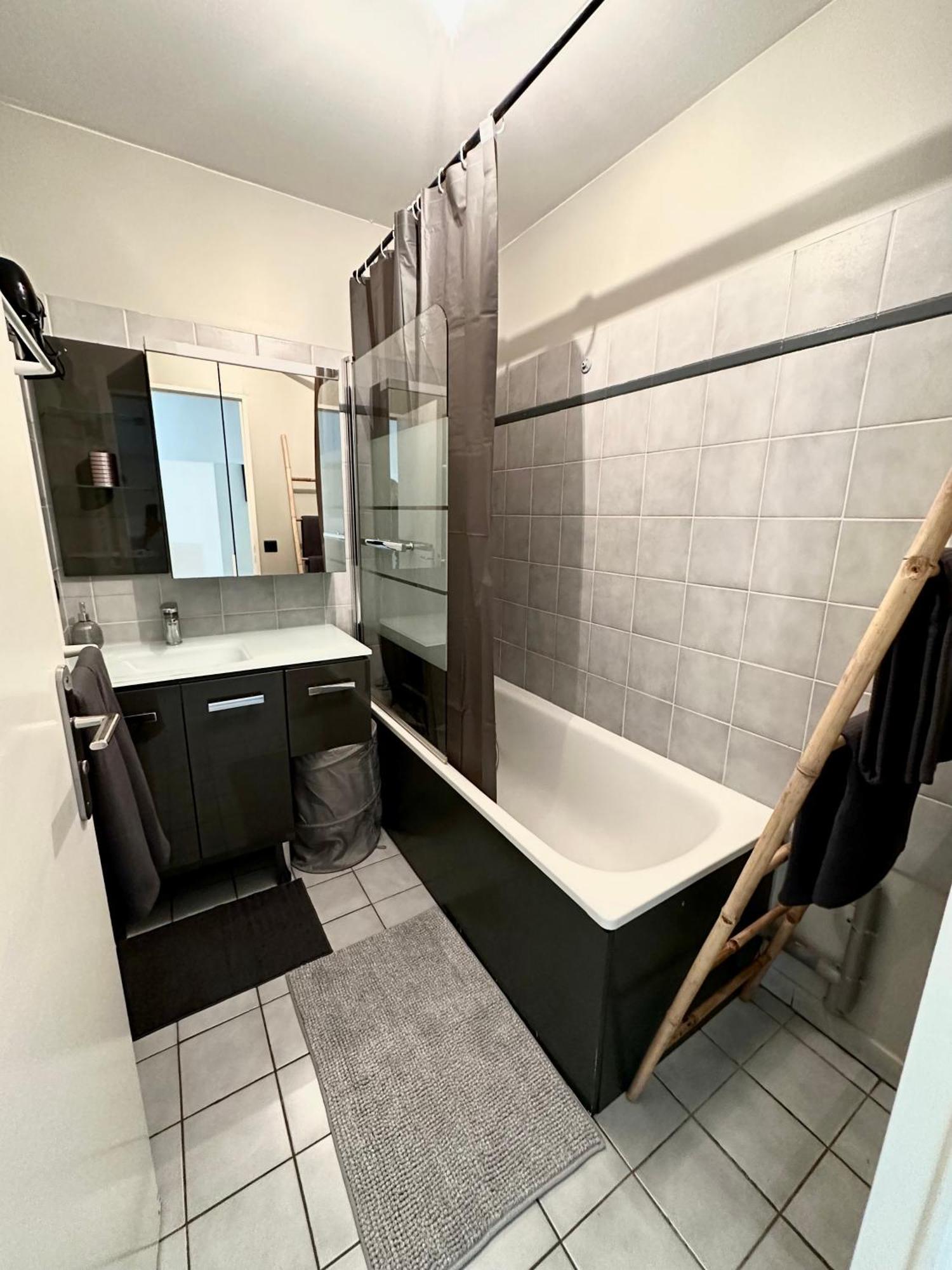 Appart' Calme - 48M² - Proche Versailles - Paris Эланкур Экстерьер фото